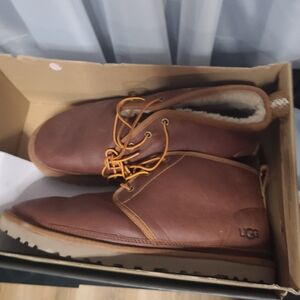 UGG Men's Tan Leather Chukka Boots